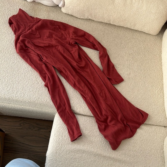 RED DRESS - Picture 1 of 2